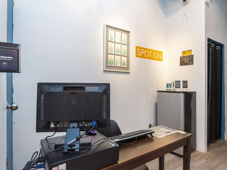Hotel Spot On 89833 Blue Avenue Backpackers