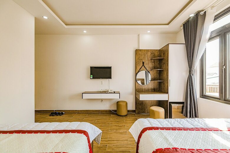 Phan Thong Vang Hotel