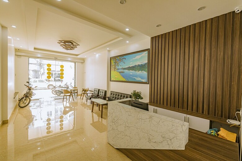 Phan Thong Vang Hotel