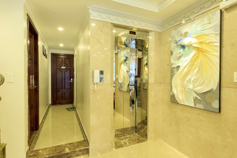 Venice Hotel