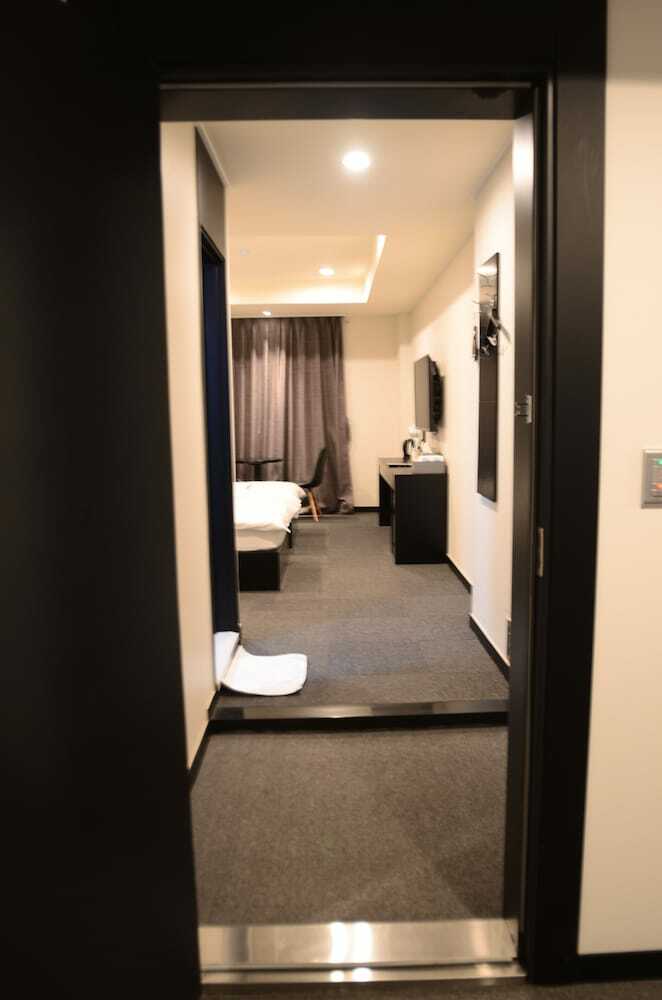Ekonomy Hotel