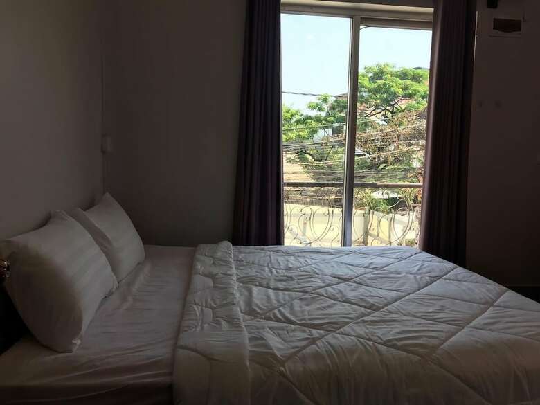 Hotel Violet Villa And Restro