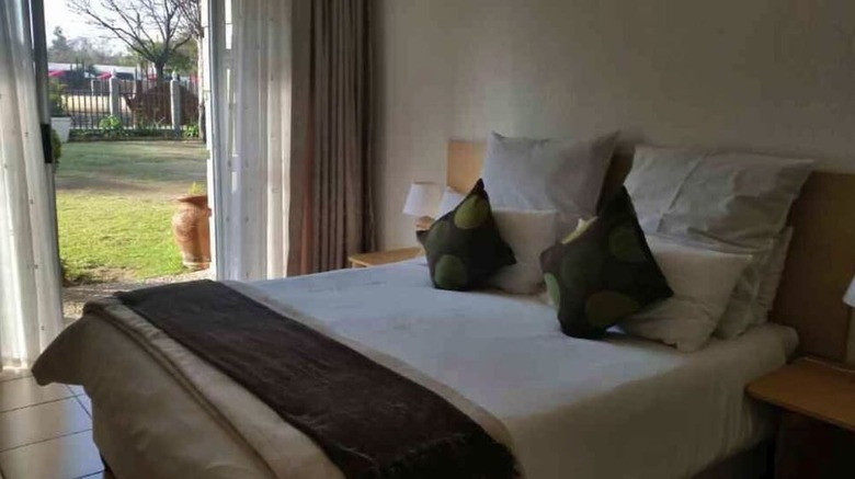 Hotel Rolls Royce Guest House