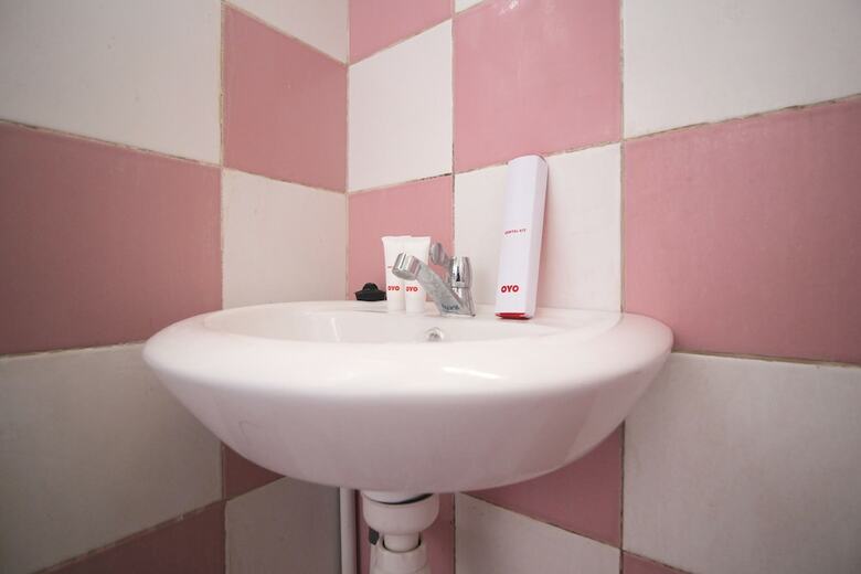 Hotel Oyo 1448 Kartini Residence