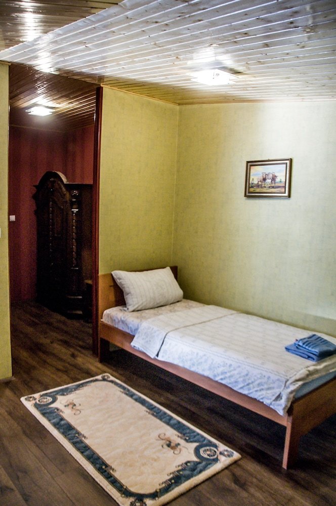 Hostal Hostel Otard