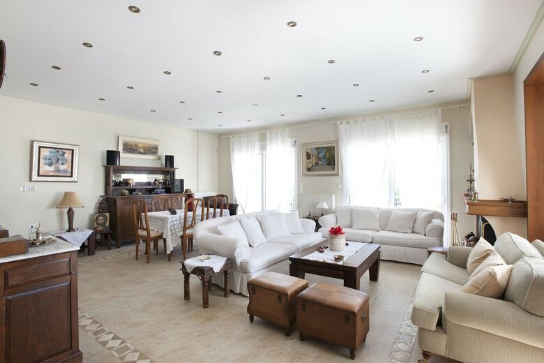 Spacious Villa At Ilia Edipsou