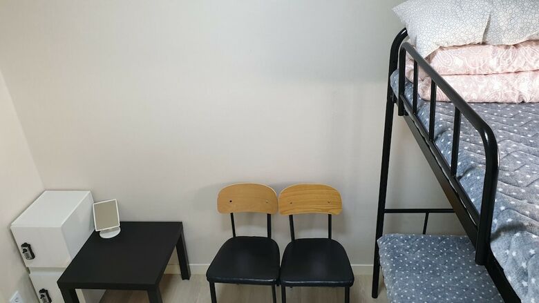 Hostal Aron Guest House - Hostel