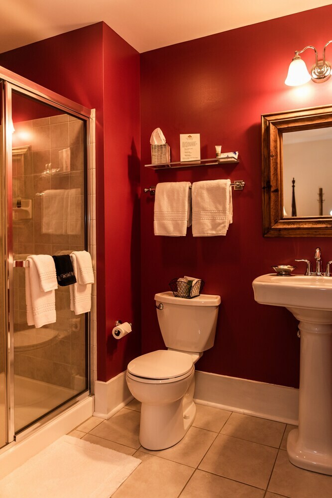 Copper Beech Manor Bed & Breakfast