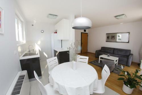 Lila Apartments 2