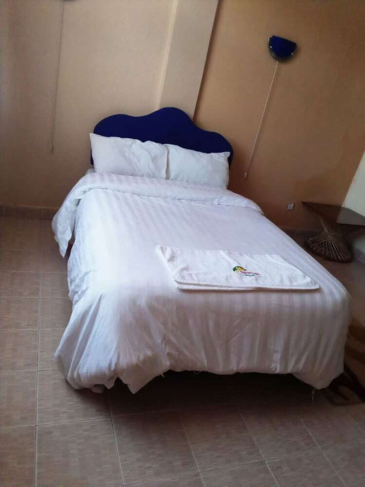 Spanish Lodge Hotel