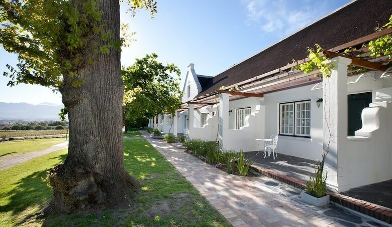 Hotel Laborie Estate