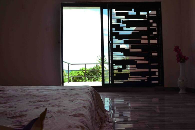 Hotel Square Waves Villa