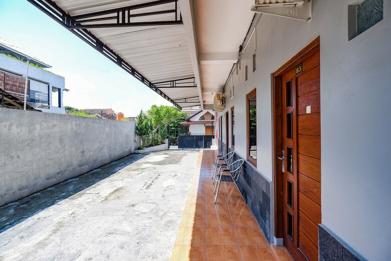 Hotel Oyo 2803 Residence Orchid