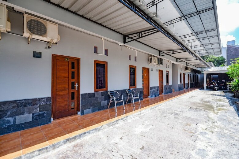 Hotel Oyo 2803 Residence Orchid