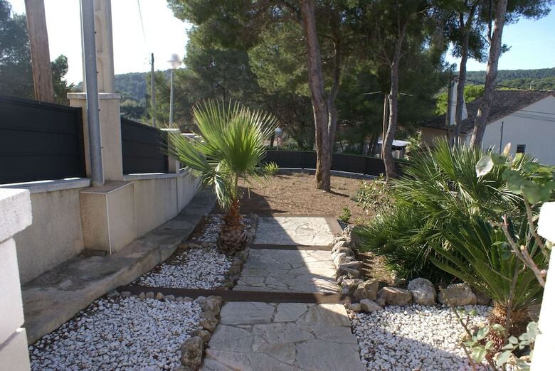 Cubelles Hlclub House