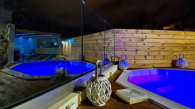Apartamentos Luxury Sea-view Penthouse With Jacuzzi