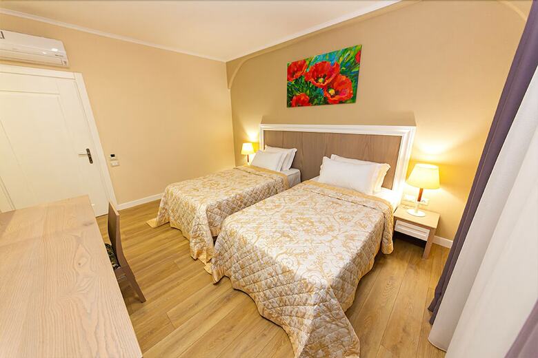 F&m Hotel