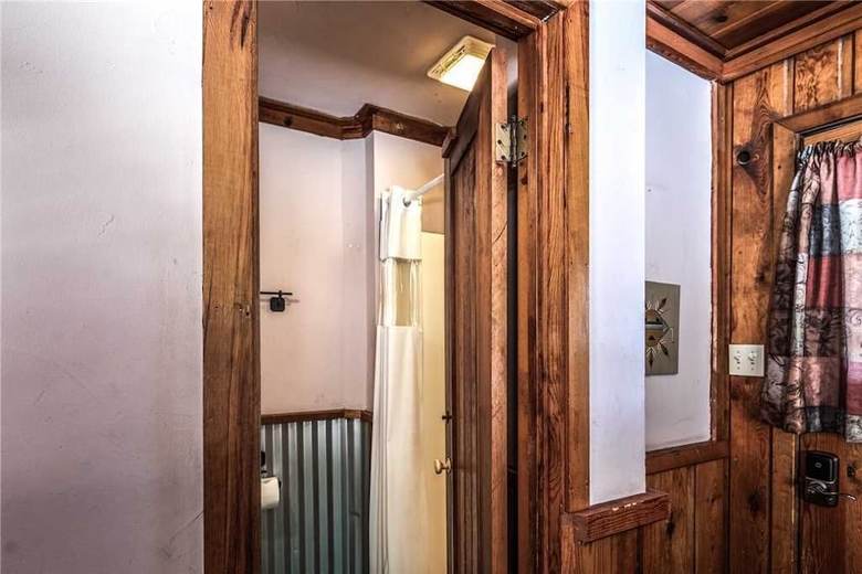 Cabana Apache Village 9, Queen Bed, Midtown, Pet Friendly, Sleeps 2