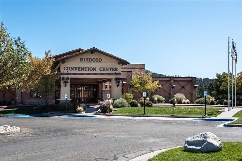 Cabana Apache Village 9, Queen Bed, Midtown, Pet Friendly, Sleeps 2