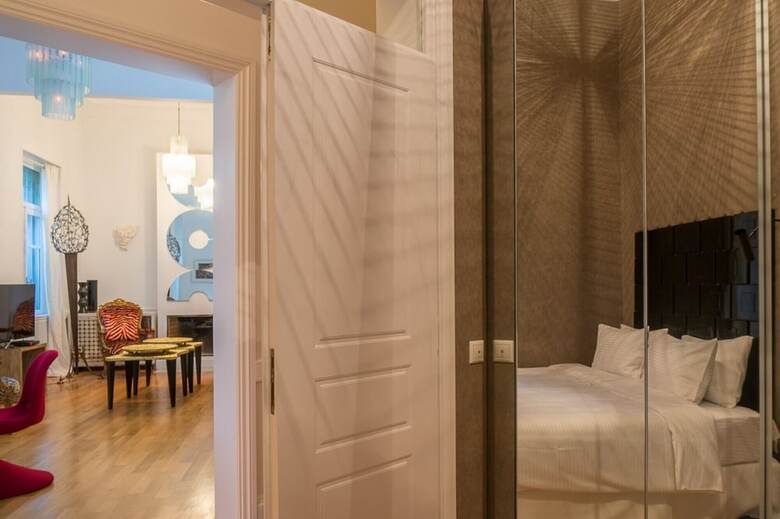 Athenian Residence Classic Townhouse