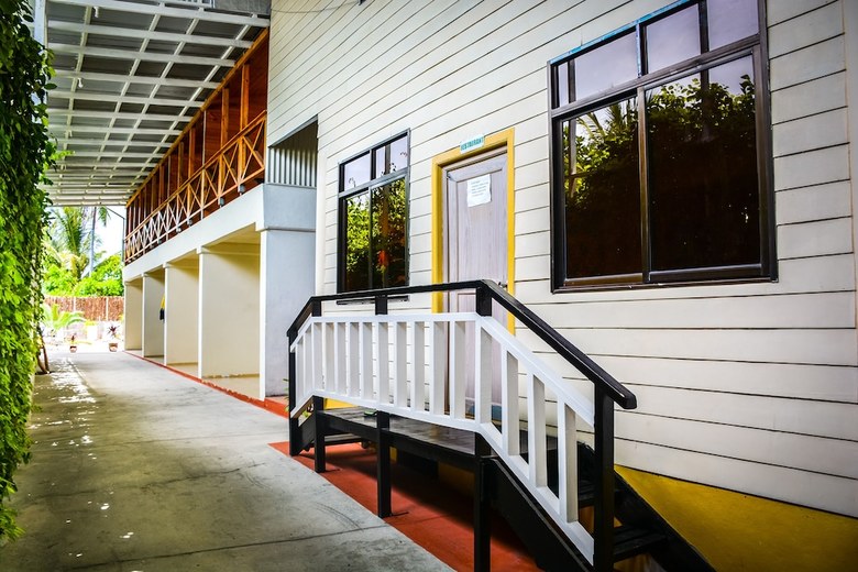 Bed & Breakfast Fema Lodge