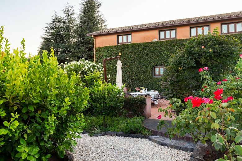 Villa Palmento La Rosa