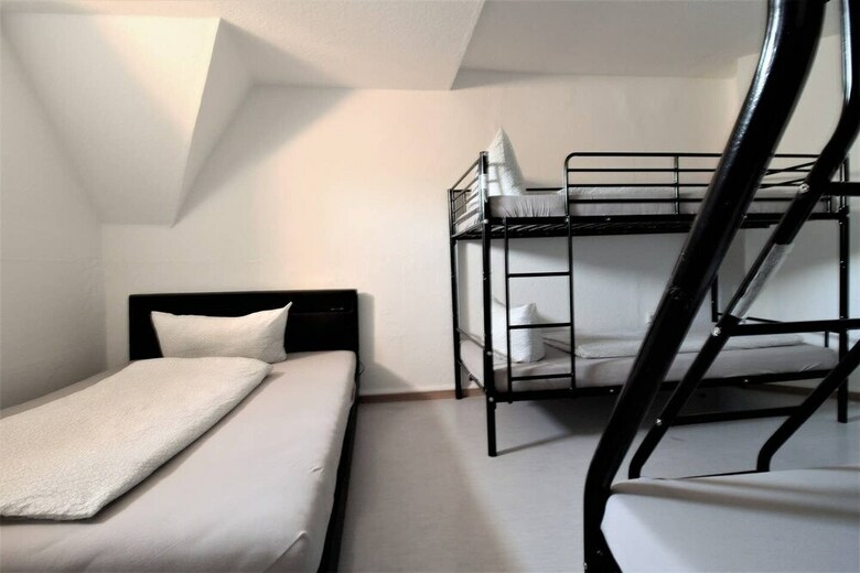 Hotel Ger�umiger Altbau F�r Gro�e Gruppen