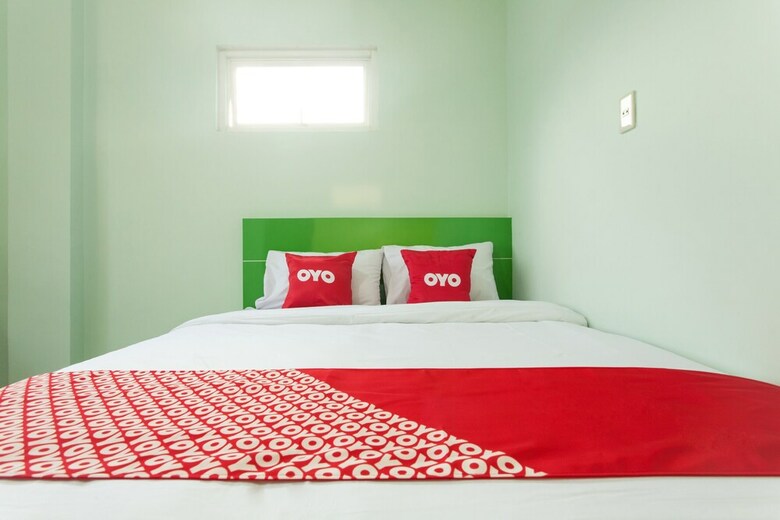 Hotel Oyo 1763 Dinda Residence