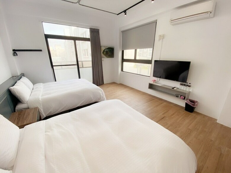 Hotel Blue & Travel III