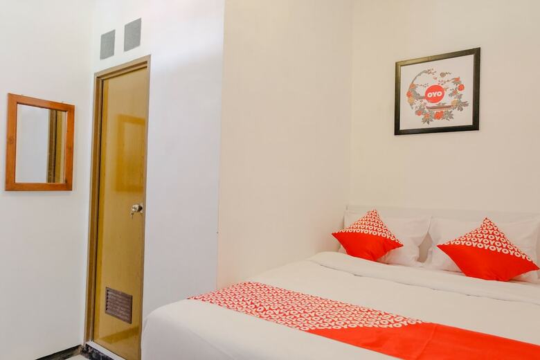 Hotel Oyo 1376 Kina Family Residence