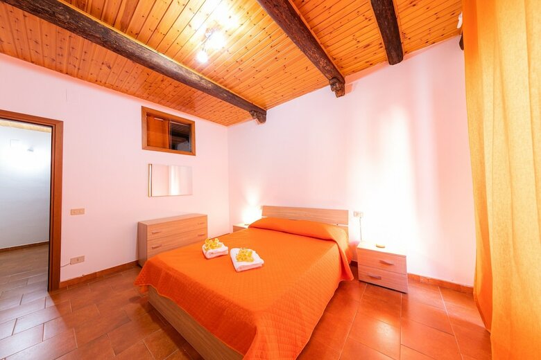 XXV Novembre Apartments