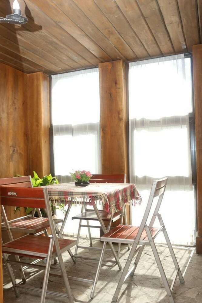 Saraichik Hotel
