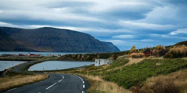 Bergsh�s Unique Villa In The Westfjords