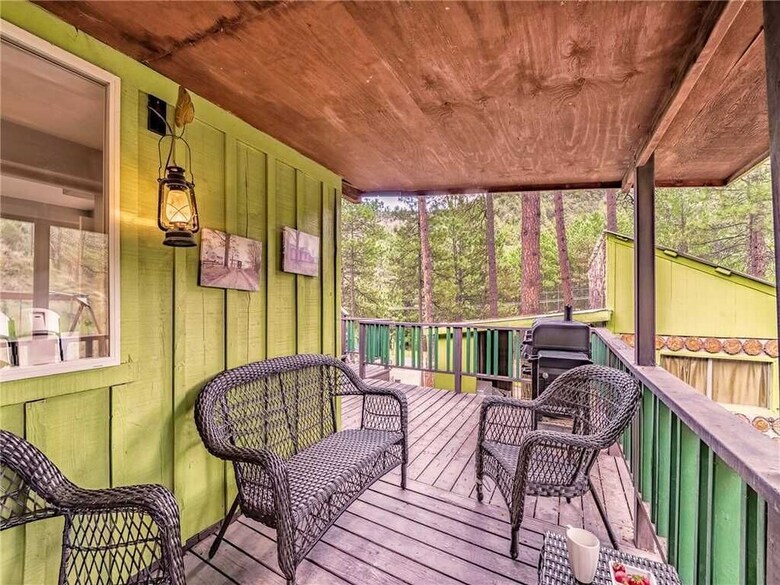 Turtle Mountain Cabin, 2 Bedrooms, Near Town