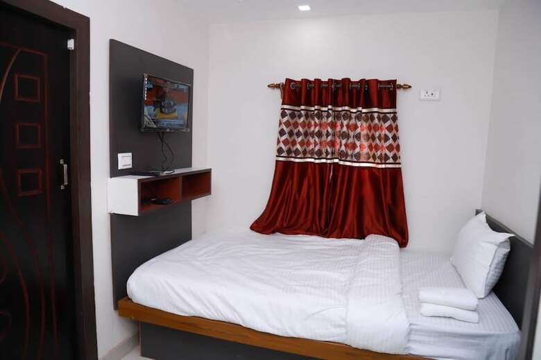 Hotel Echo Palace