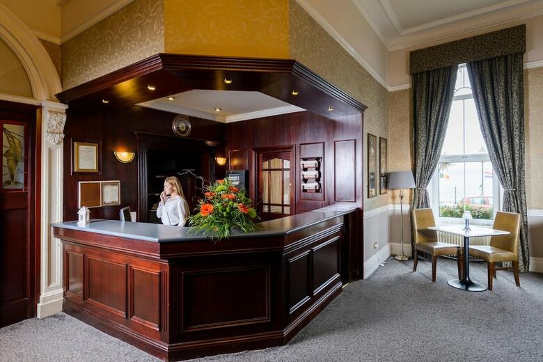 Hotel Commodore