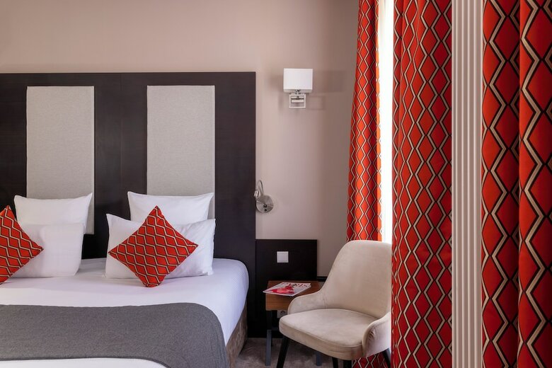 Hotel H�tel Elys�es Bassano