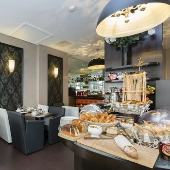 Hotel H�tel Elys�es Bassano