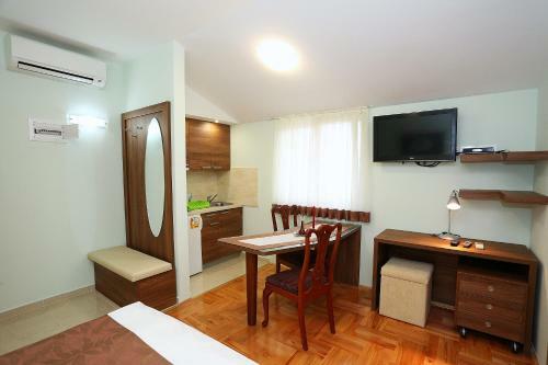 Apartments Ivana - Iva