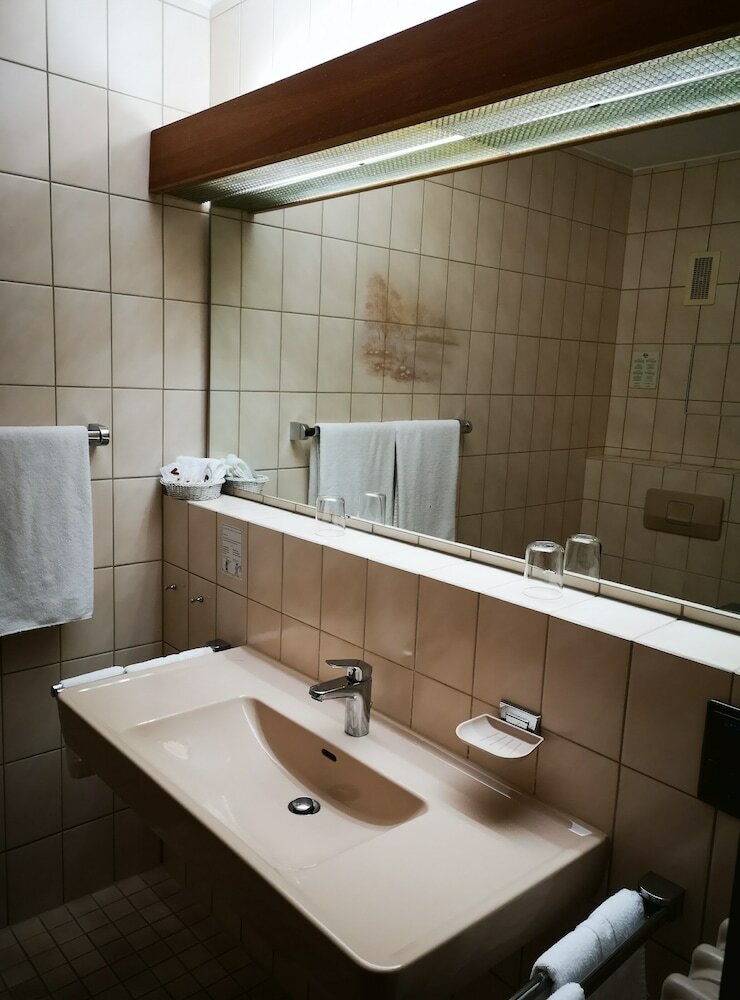 Bed & Breakfast Hotel Garni  Zur Weserei