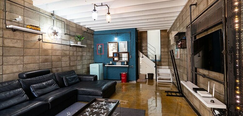 Soar Hotel