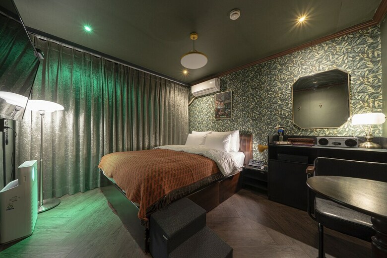 Shourin Hotel