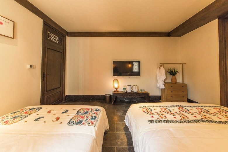Floral Hotel Yun XI Lijiang