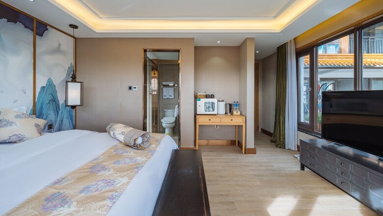 Floral Hotel Phoenix Cloud Lijiang