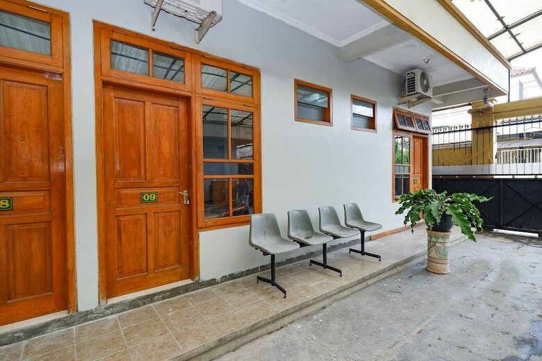 Hotel Oyo 2737 D'kost