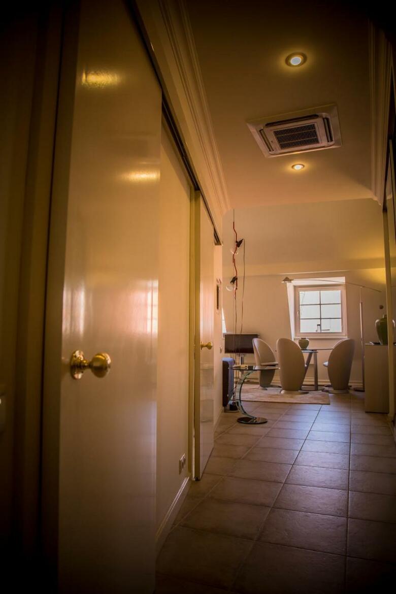 President Boutique Apartment