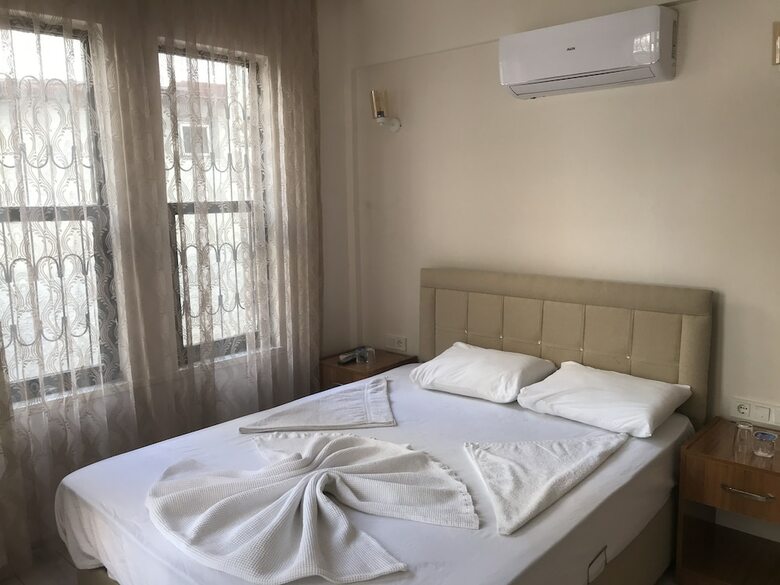 ?kizler Apart Otel