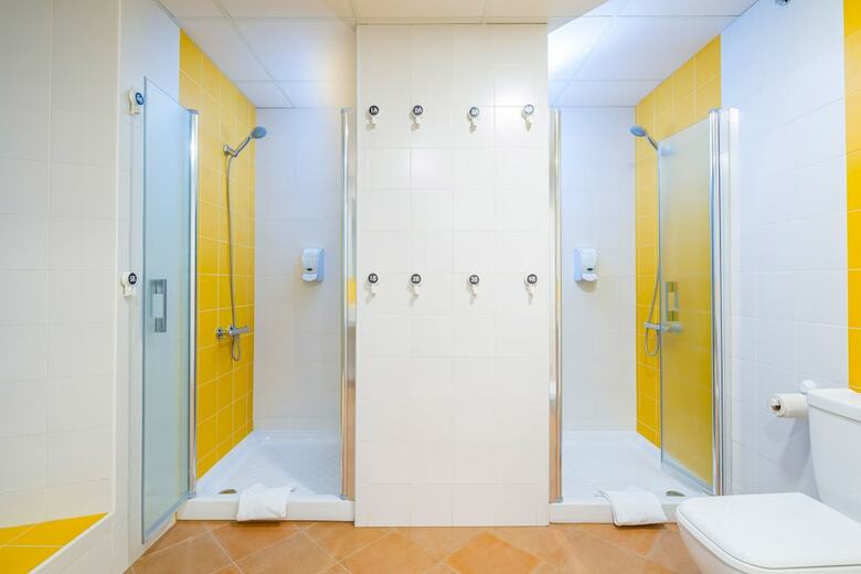 Hostal Benarrab� Hostel