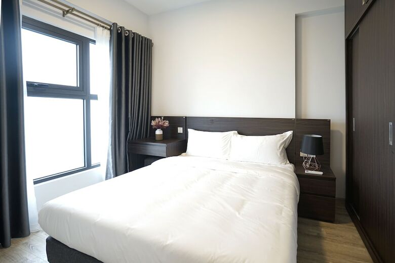Aparthotel The First Stay Hotel