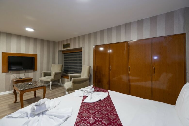 Moss Suites Hotel